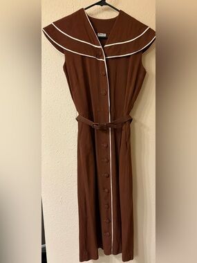 Vintage 1950’s Brown Button-Front Midi Dress with Contrast Trim